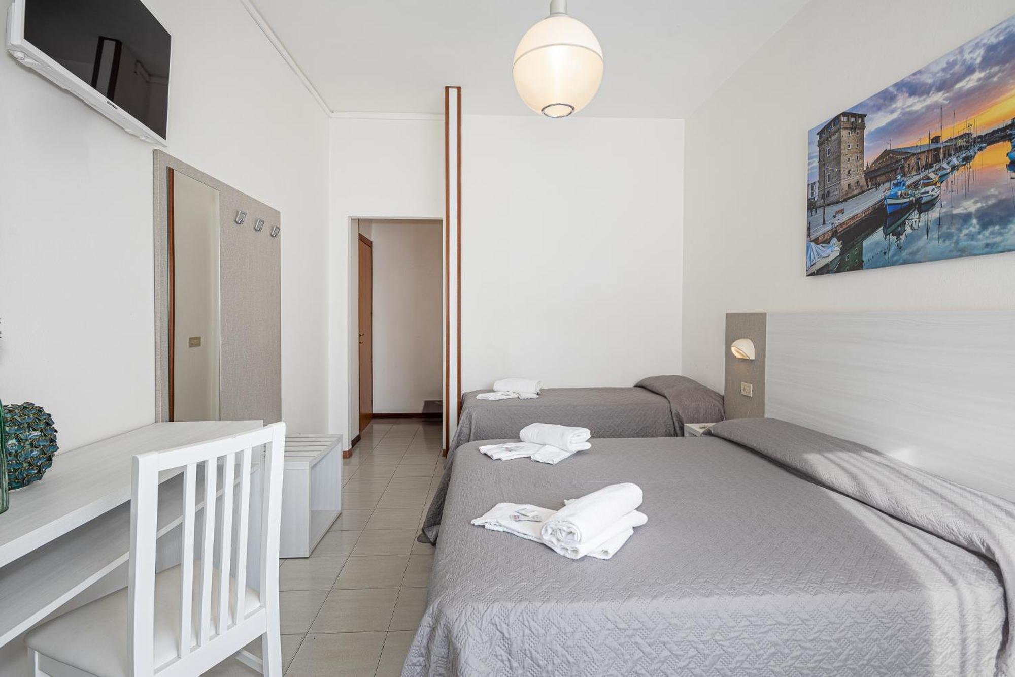 Hotel Astrid Cervia Eksteriør bilde