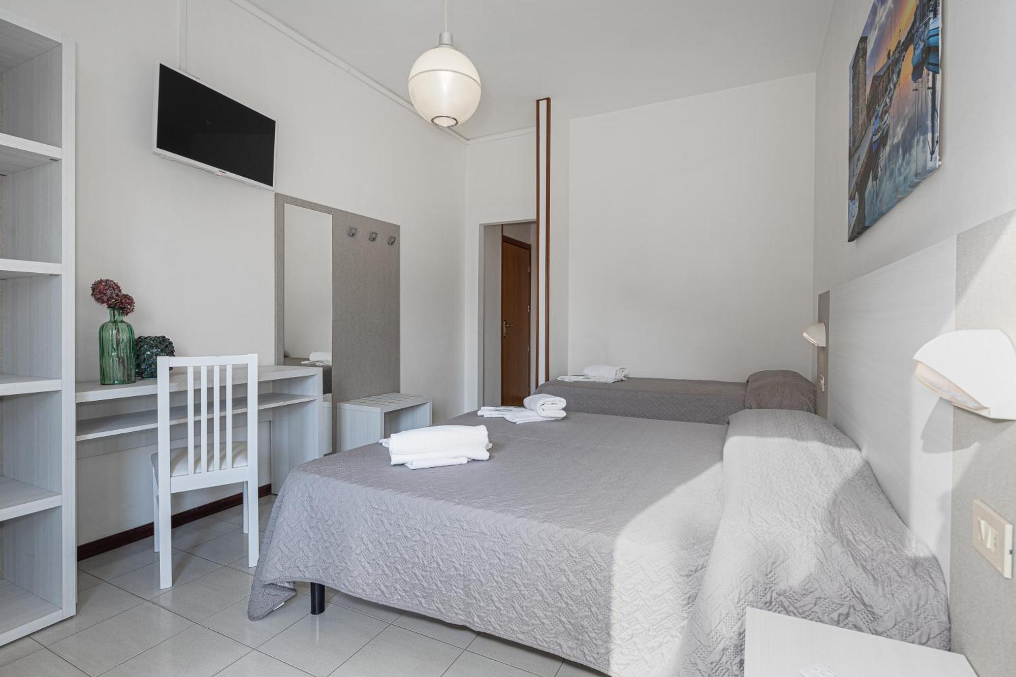 Hotel Astrid Cervia Eksteriør bilde