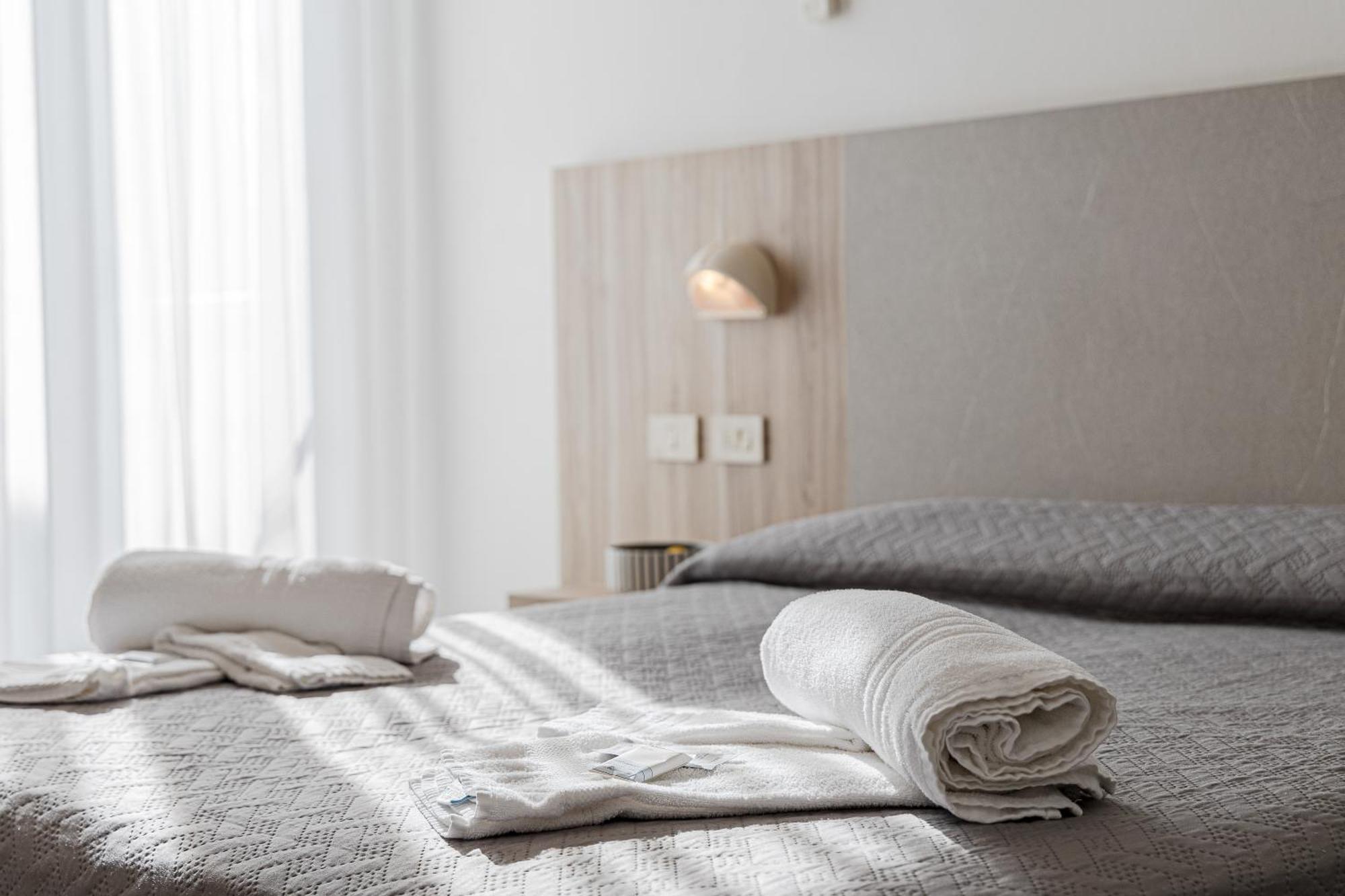 Hotel Astrid Cervia Eksteriør bilde