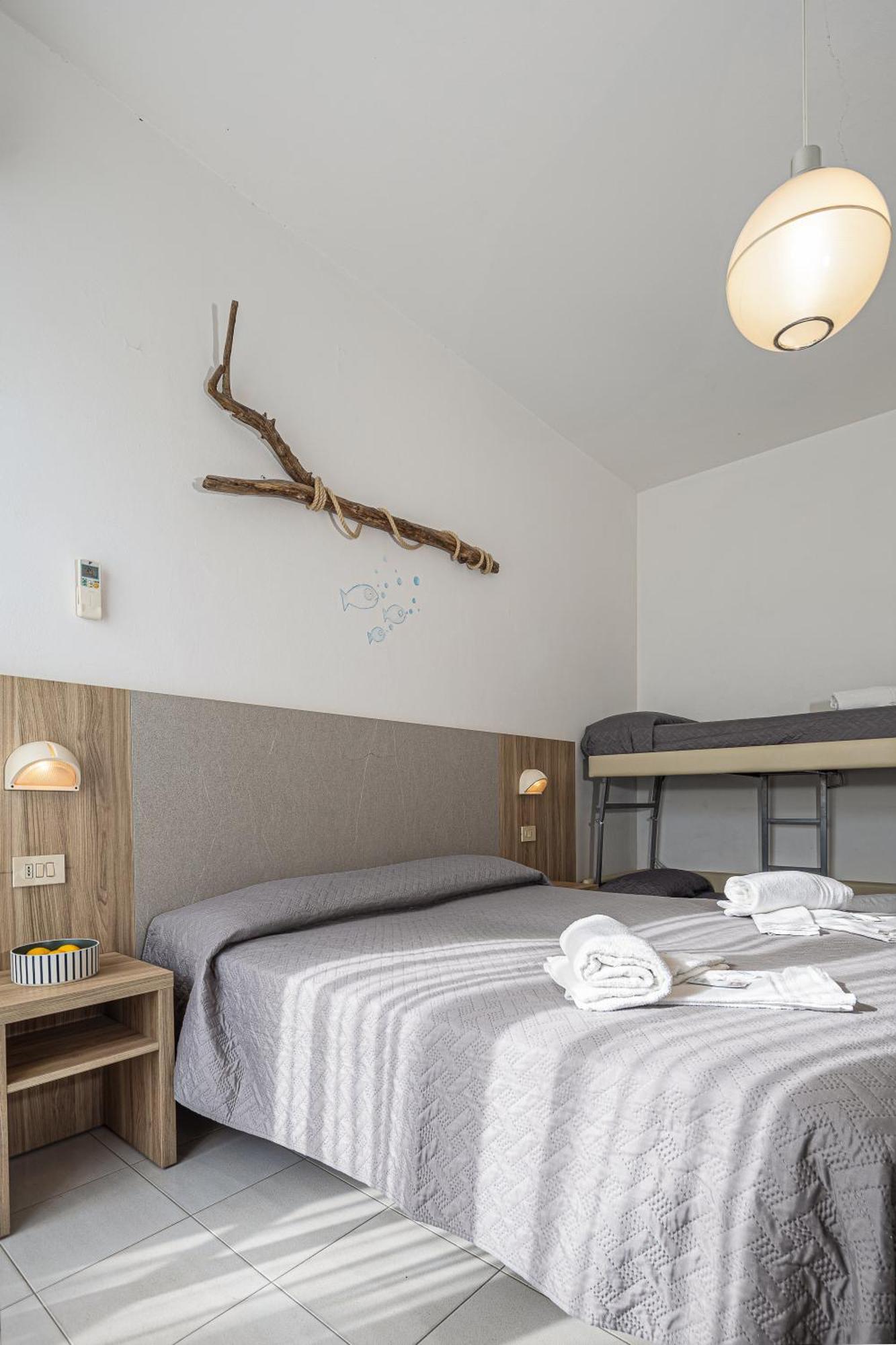 Hotel Astrid Cervia Eksteriør bilde