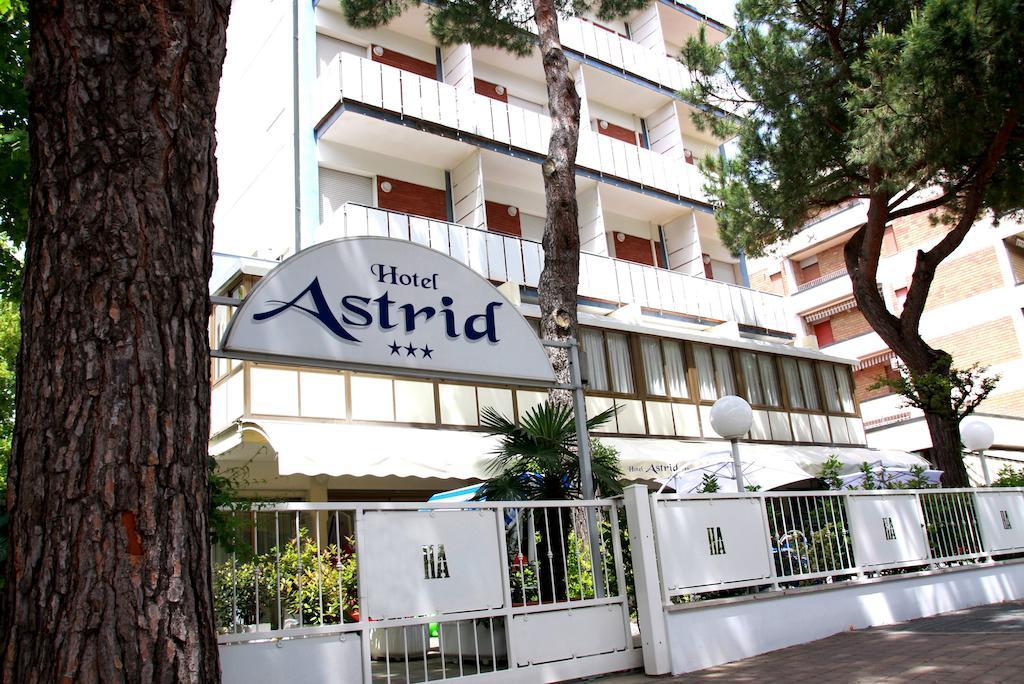 Hotel Astrid Cervia Eksteriør bilde